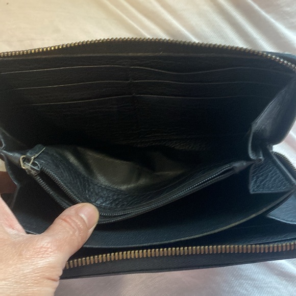 Gucci leather wallet - Picture 10 of 13